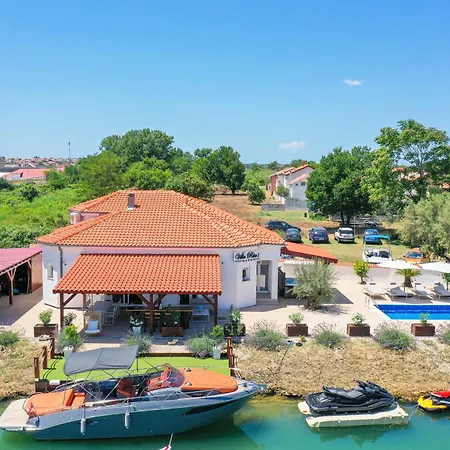 Rita I Villa